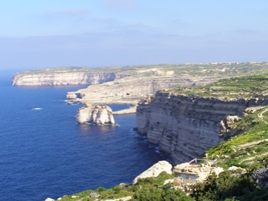 Malta,  Gozo: Blick auf Dwejra Point